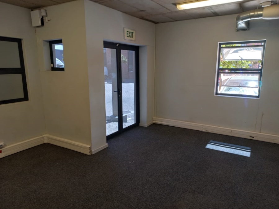 To Let commercial Property for Rent in Maitland Western Cape
